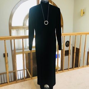 Sara Campbell Black Velvet Long Sleeve Maxi Dress